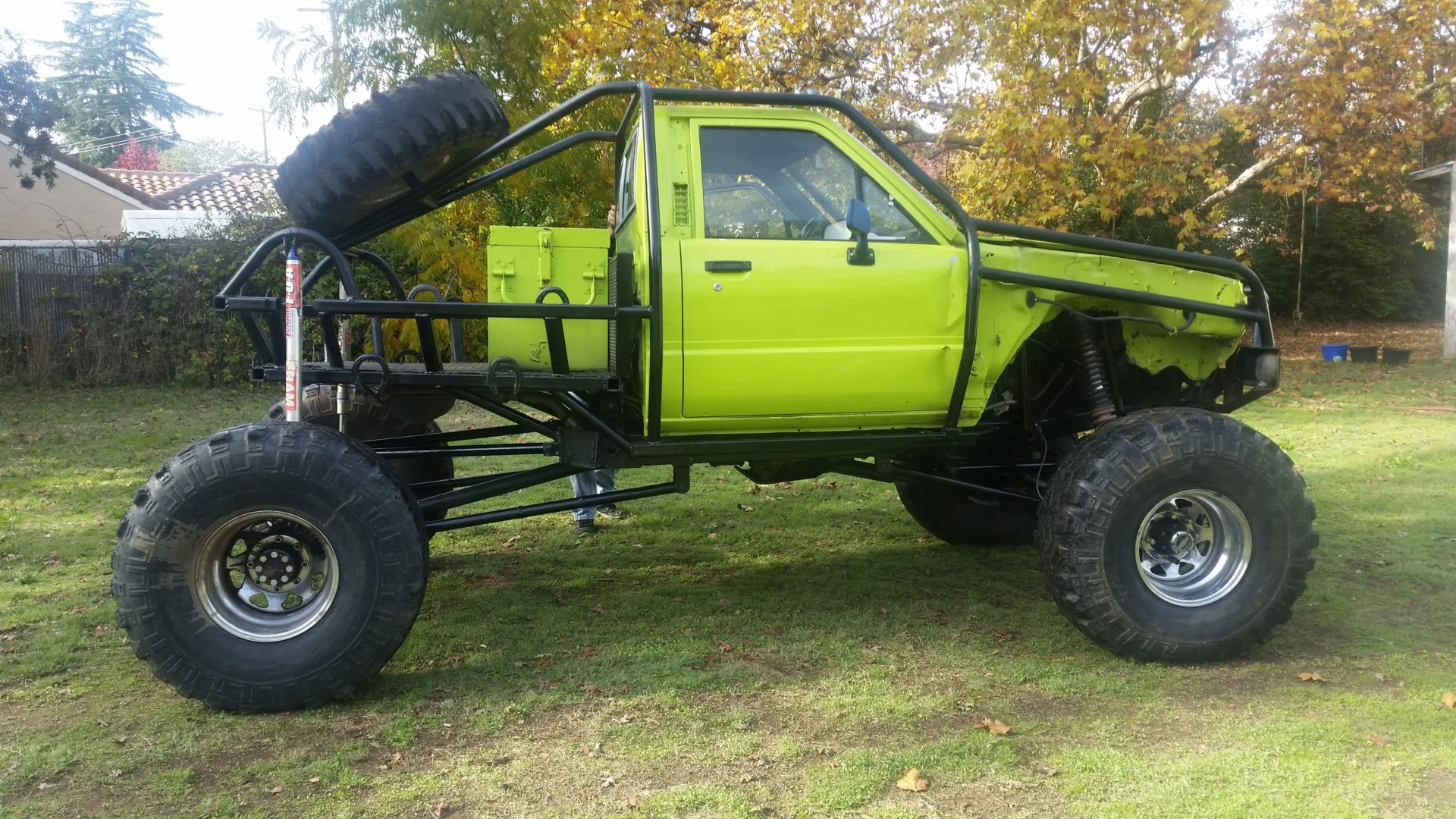Toyota Crawler 4 Linked with lots of Extra Parts