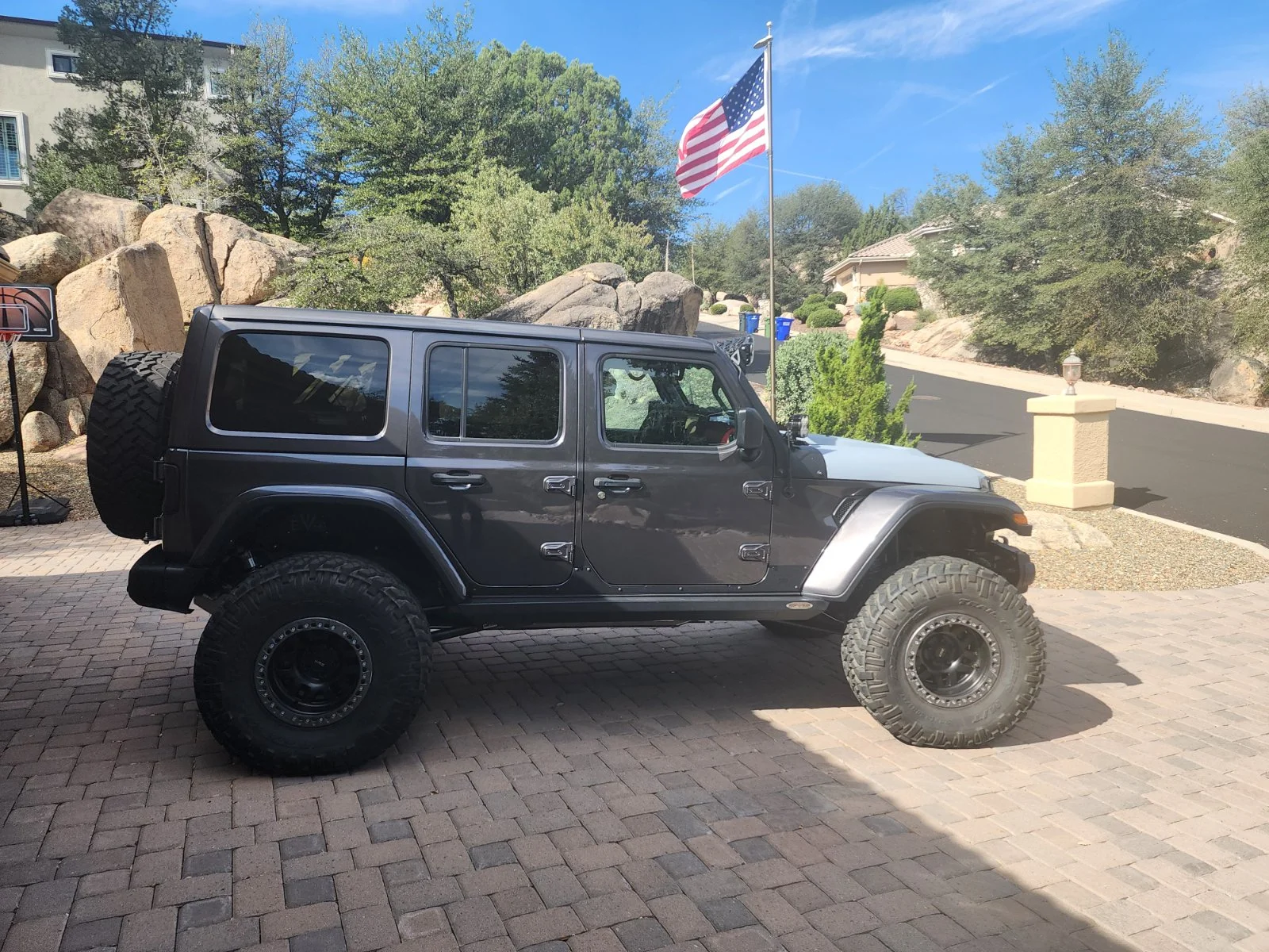 AZ, 2020 Jeep JLUR