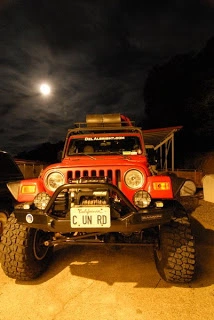 a1.bp.blogspot.com__nADEMIvEDSM_TCNba_oI67I_AAAAAAAAAXs_W2QPRu4h1r8_s320_jeep_moon.webp