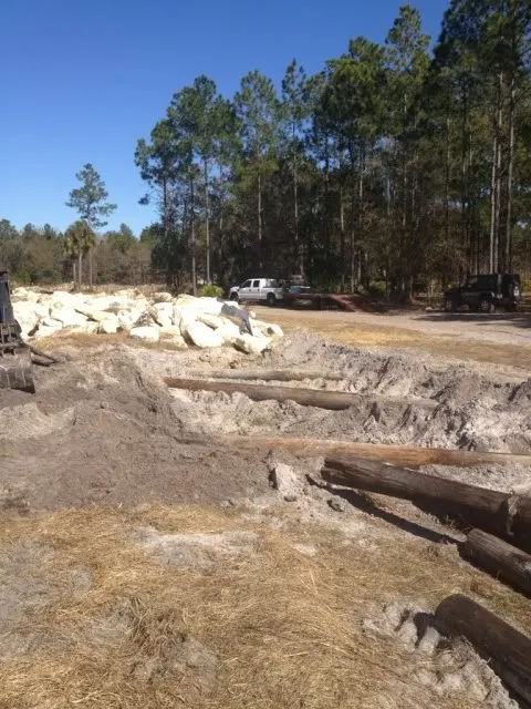 ai375.photobucket.com_albums_oo194_robbcole_JEEP_20JAM_202012_LogCrossingExtreme.webp
