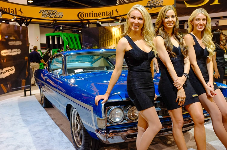 ajpfreek.com_wp_content_uploads_2013_11_women_of_sema_10.webp