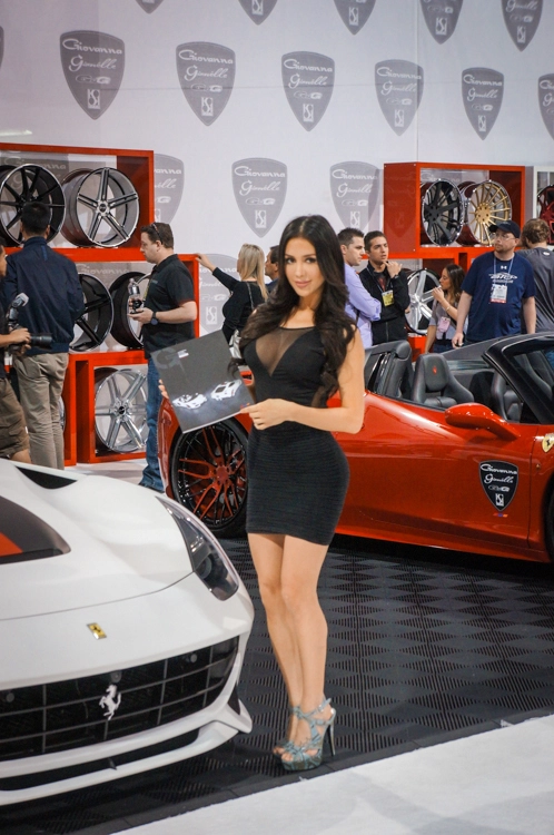 ajpfreek.com_wp_content_uploads_2013_11_women_of_sema_2.webp