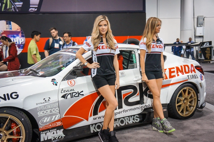 ajpfreek.com_wp_content_uploads_2013_11_women_of_sema_3.webp