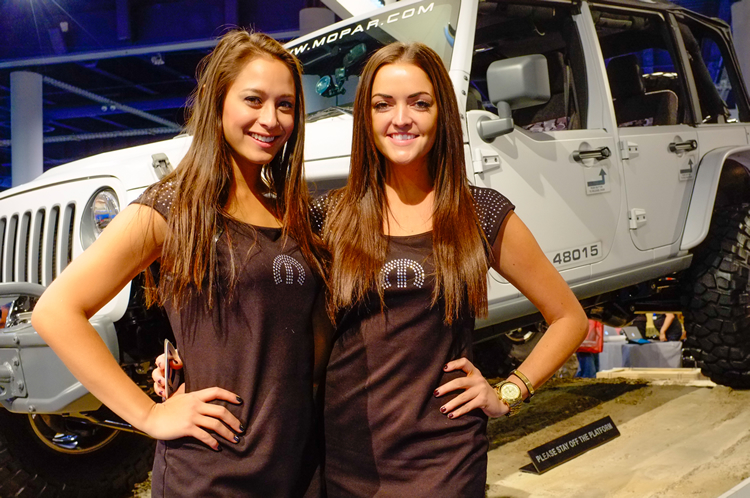 ajpfreek.com_wp_content_uploads_2013_11_women_of_sema_7.webp
