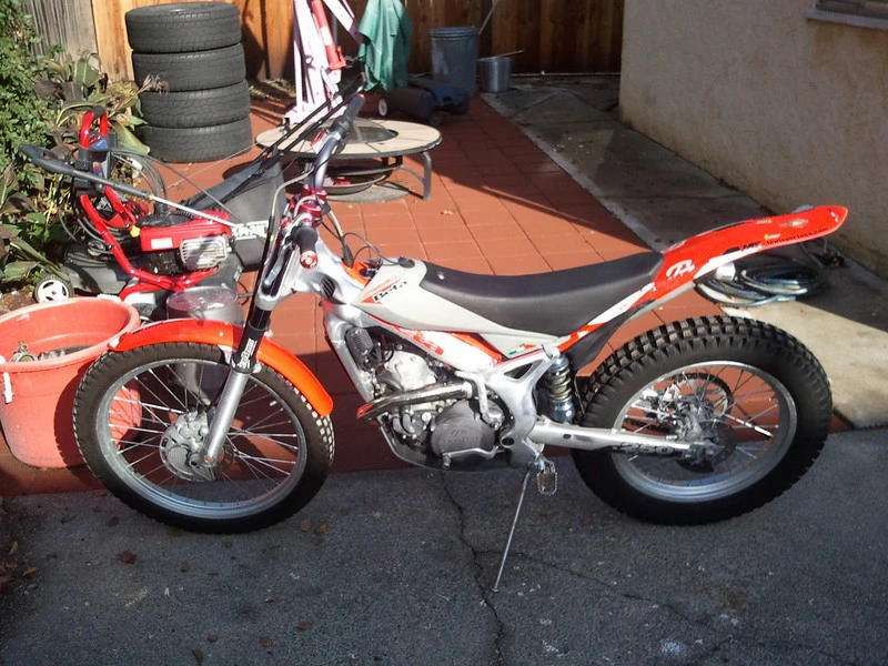 ayellowbronco.smugmug.com_photos_i_HQ6zHSF_0_L_i_HQ6zHSF_L.webp