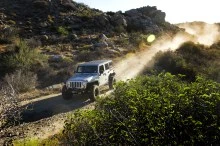 fox_vehicle_photo08.webp