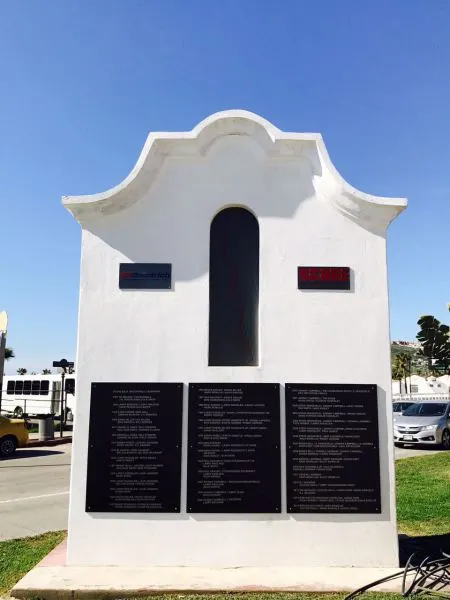 monument-1.webp