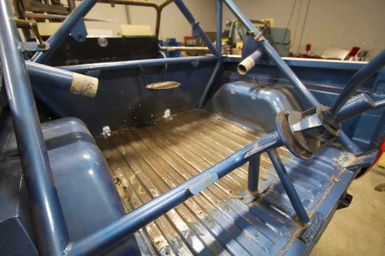 ORMHOF-Bronco-basket-case-002.webp ORMHOF-Bronco-basket-case-002.webp