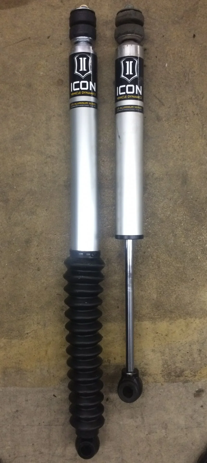 RearShocks2016-02.webp