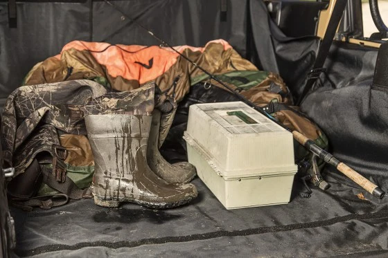 Rugged-Ridge-C3-Rear-Cargo-Covers-Installed3.webp
