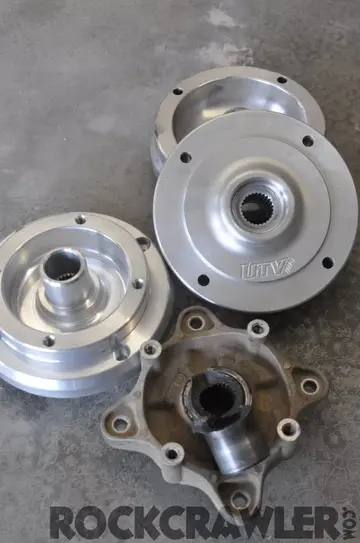 2011_RZR-Billet-Hubs_DSC_0002.webp