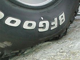 BFGoodrich Mud-Terrain T/A KM