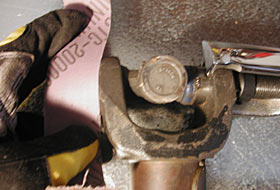 Removing a U-Joint with the U-Joint Tool